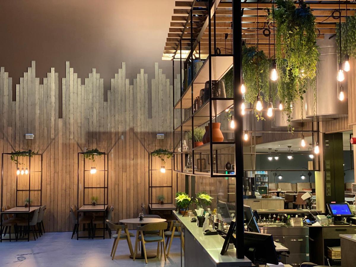 Skyline Airport Hotel Βάνταα Εξωτερικό φωτογραφία